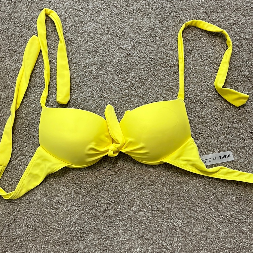 SHEIN bathing suit top